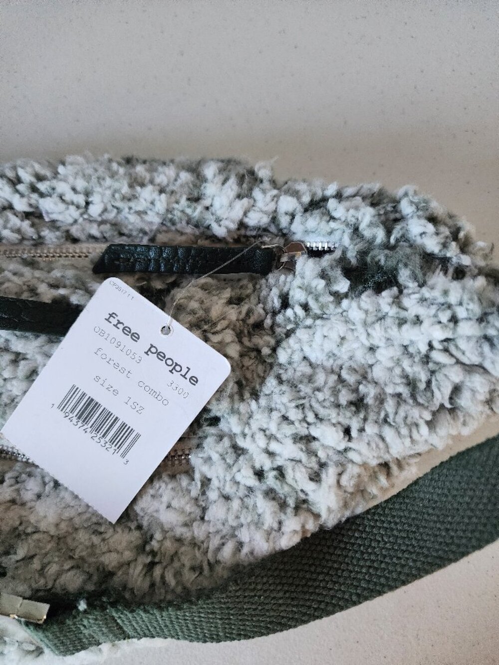 Free People Faux Fur Sling Bag "NEW" - Picture 11 of 15